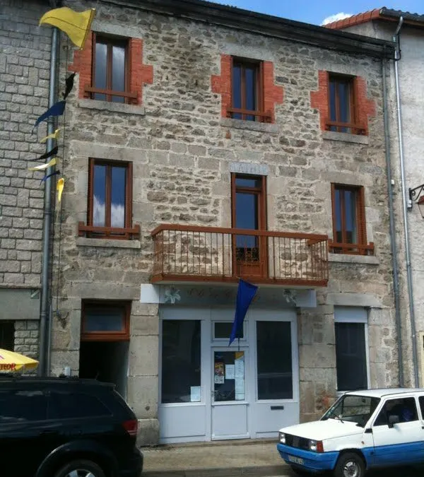 Photo 1