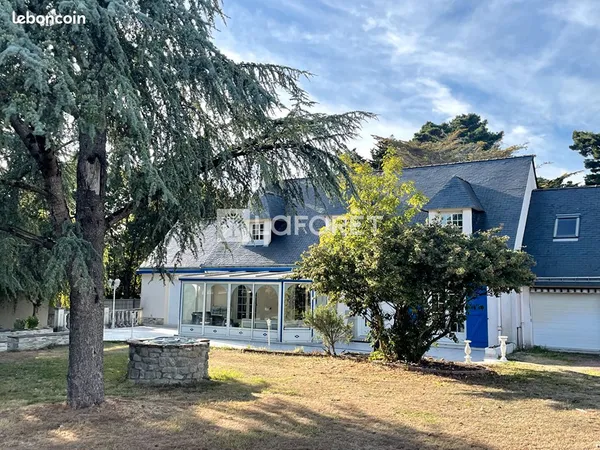 Maison 9 pièces 210 m²