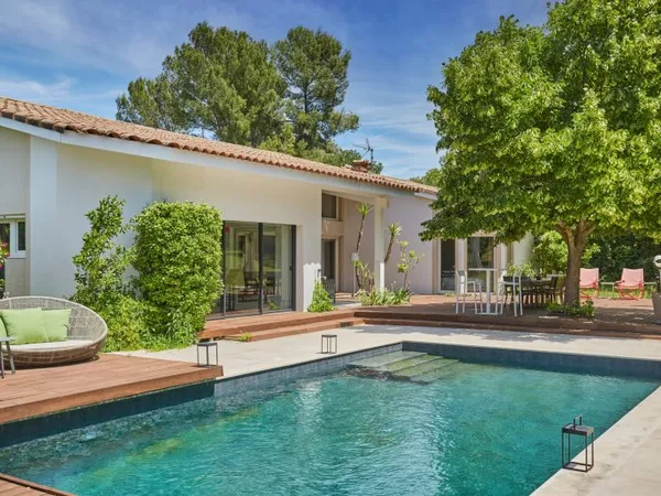 Aix en Provence - Maison d'architecte au calme absolu