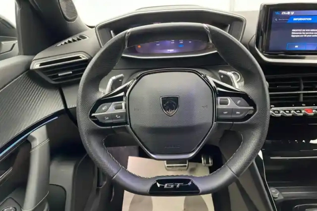 Peugeot 2008 hybrid 145 e-dcs6 — photo 11