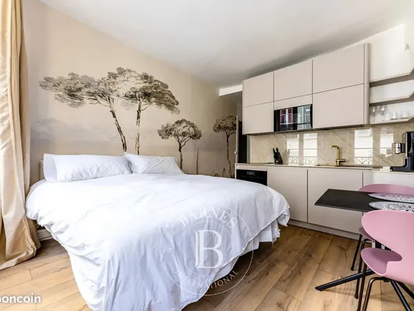 Studio 1 pièce 24 m²