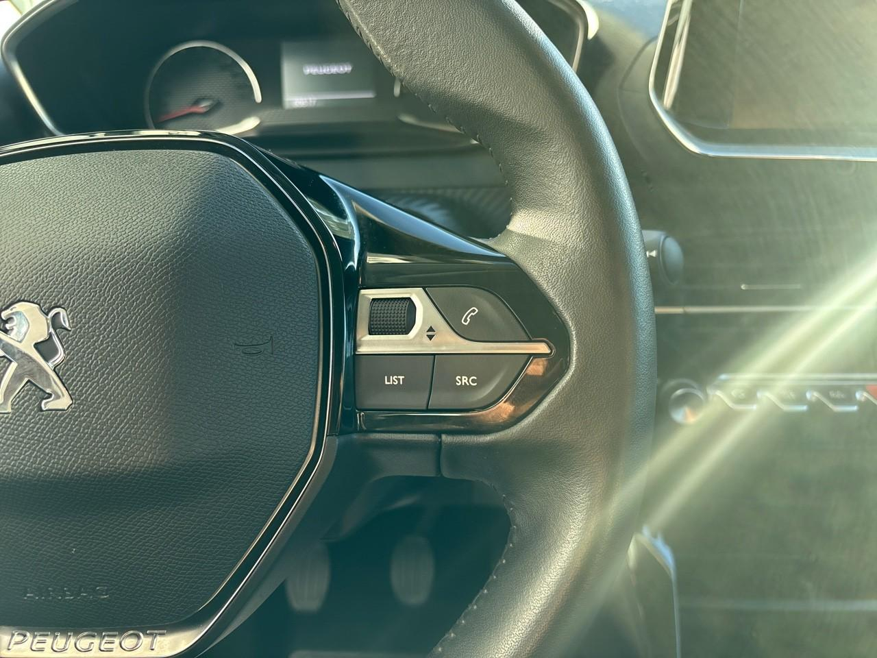 Peugeot 208 puretech 75 s&s bvm5 active pack — photo 9