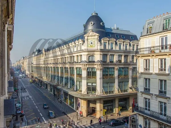 Bureaux 1452 m²