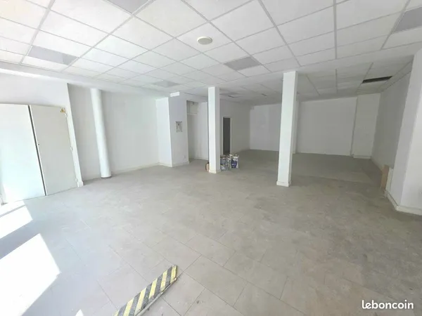 LOCAL COMMERCIAL 98 m² NICE