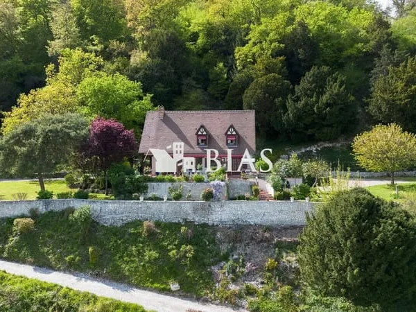 Maison 7 pièces 142 m²