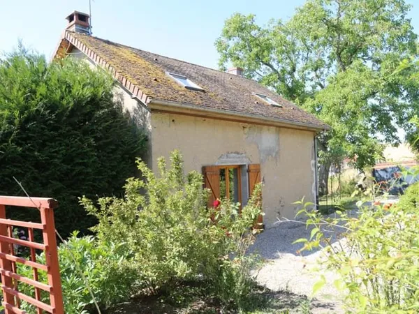 Charmante maison rénovée sur joli parc arboré