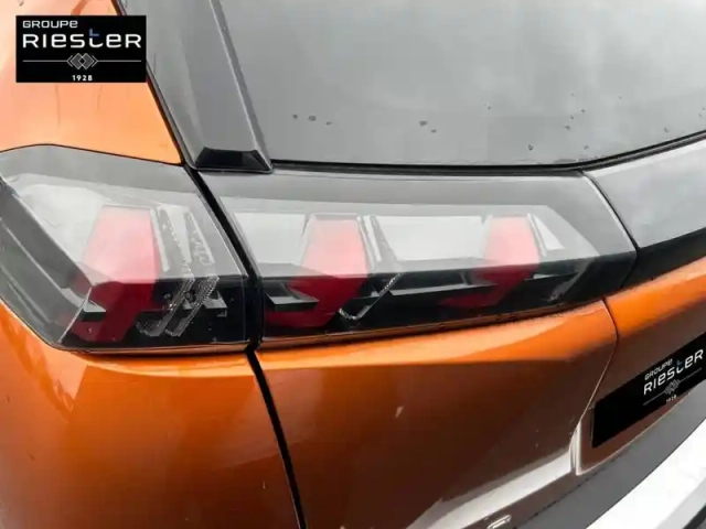 Peugeot 2008 puretech 100 s&amp;s bvm6 — photo 32