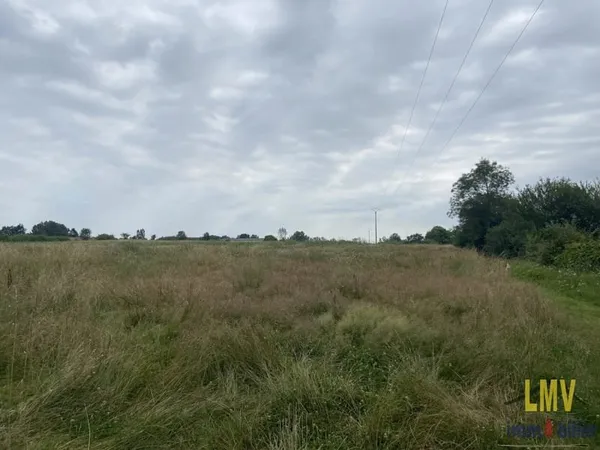 Terrain 1442 m²
