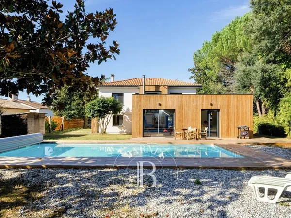 LIT-ET-MIXE ,VILLA RENOVEE