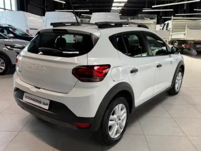 Dacia Sandero 1.0 eco-g 100ch essential -24 — photo 5