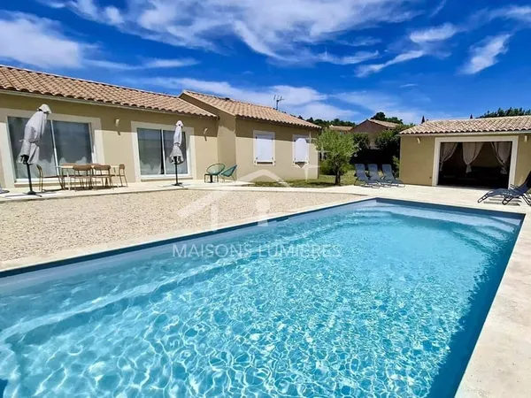 Maison de plain-pied 5 pièces 120 m²