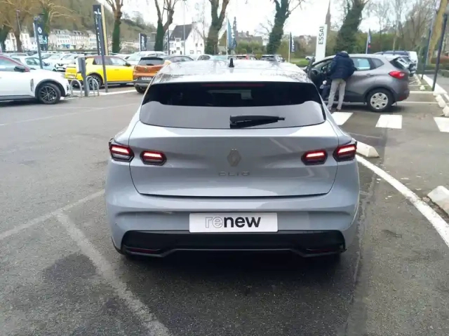 Renault Clio tce 115 ch — photo 22