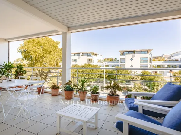 Appartement d'exception 188 m2 avec terrasse et vue sur le C