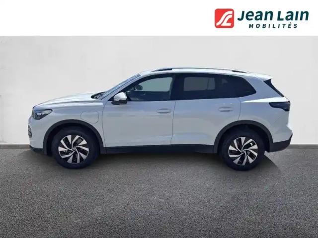 Volkswagen Tiguan 1.5 ehybrid 204ch dsg6 — photo 44