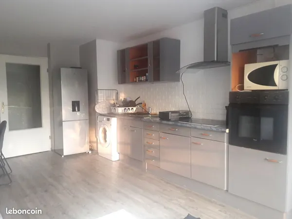 Chambre meublée dans appartement de qualité, proche RER A