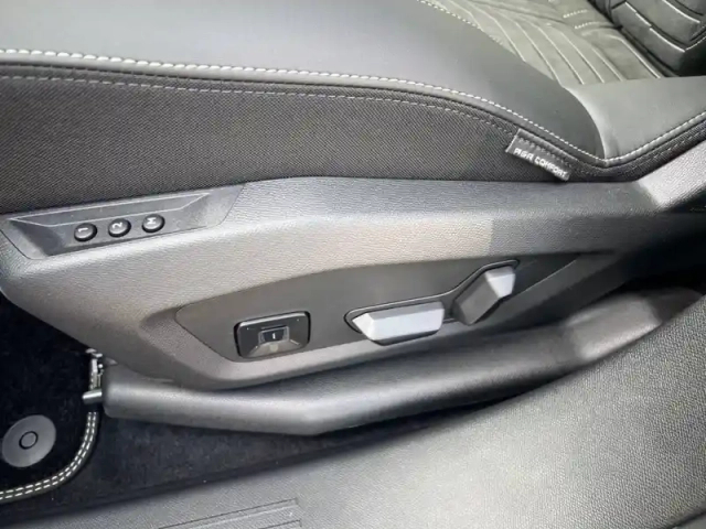 Peugeot 3008 electrique 210 ch 73 kwh — photo 18