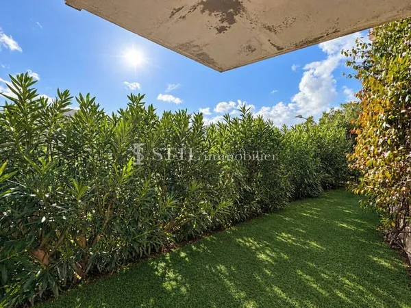 Studio 1 pièce 28 m²