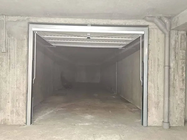 Parking 10 m²