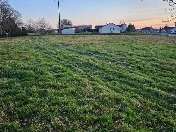 Terrain 900 m² Burgnac
