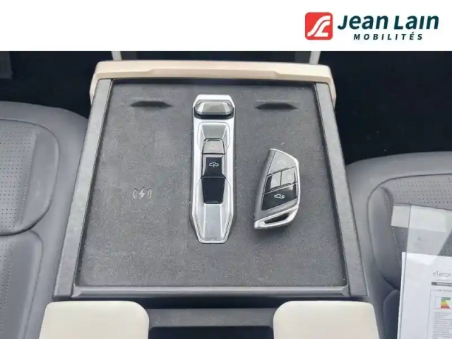 Maxus Eterron9 e-terron9 pick-up 4x4 102 kwh — photo 19