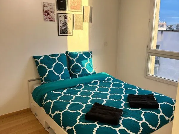 T2 meublé d'environ 38 m² à Villejuif avec parking