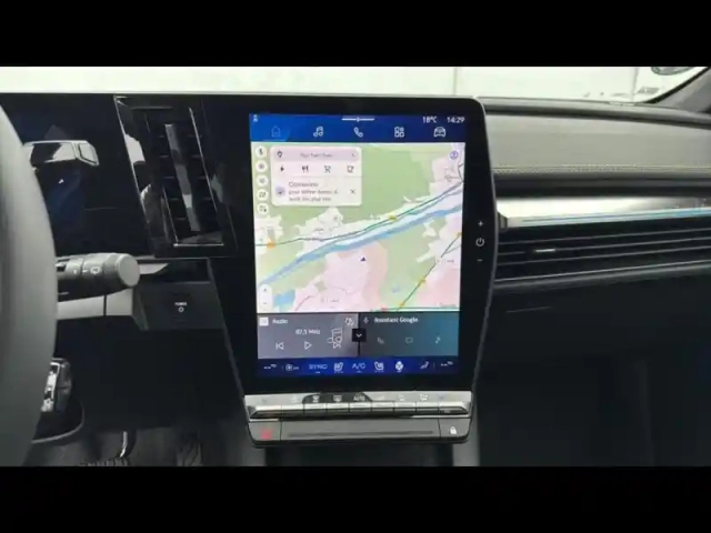 Renault Megane e-tech electric 220ch iconic autonomie confort -25 — photo 12