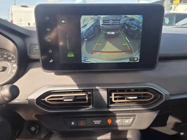 Dacia Jogger eco-g 100 7 places gsr2 — photo 13