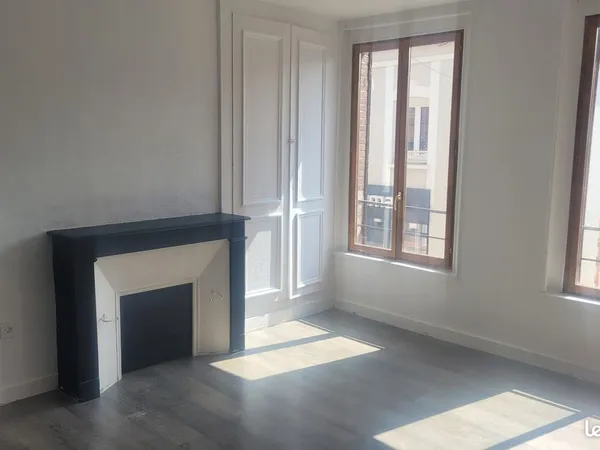 Appt T3 51m2 centre ville 1er étage