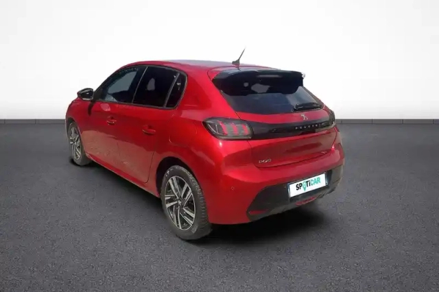 Peugeot 208 puretech 100 s&amp;s eat8 — photo 4