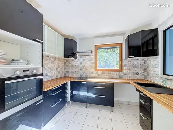 Appartement 6 pièces 141 m²