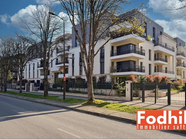 Face au Parc de Sceaux - 4 pièces, 3 chambres et 3 terrasses totalisant 20 m²