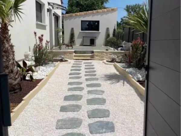 Location à l'année maison avec piscine