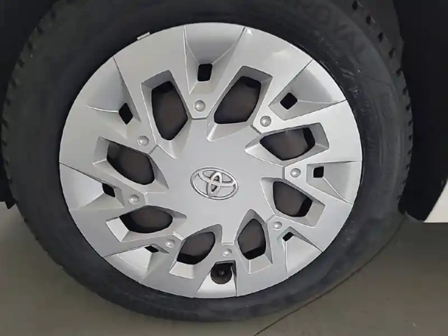 Toyota Aygo 1.0 vvt-i — photo 16