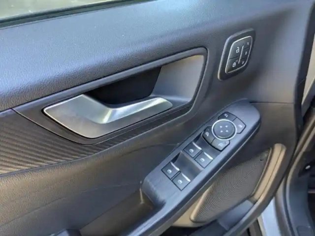 Ford Kuga 2.5 duratec 243ch hybride rechargeable st-line x powershift — photo 9