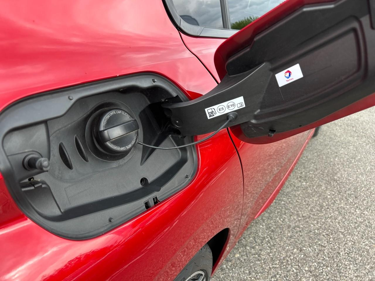 Peugeot 308 1.2 puretech 130ch s&s gt eat8 — photo 19