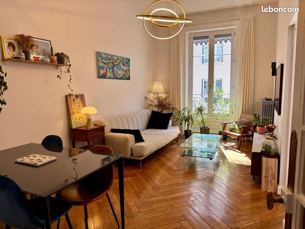 Appartement T3 - Préfecture Lyon 3 - Traversant et rénové