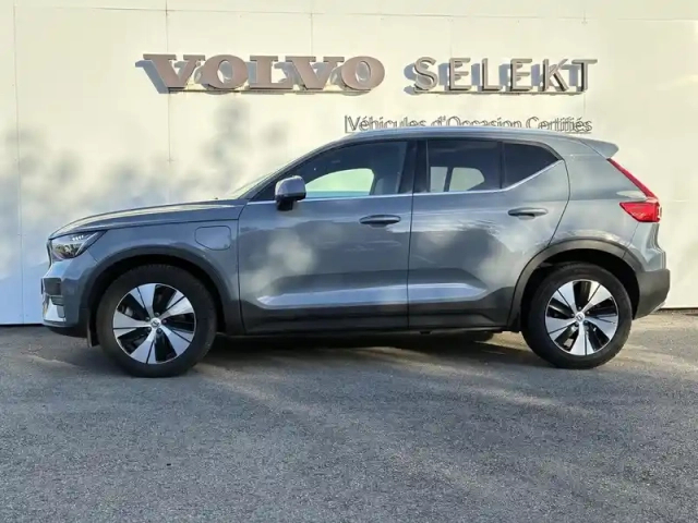 Volvo Xc40 t4 recharge 129+82 ch dct7 — photo 2