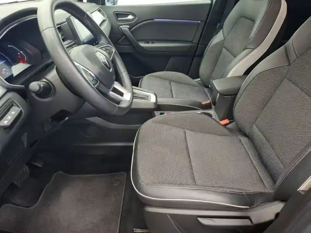 Renault Captur e-tech 145 - 21 — photo 12