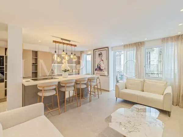 Exclusivité - Cannes proche Croisette Appartement 4 pièces rénové à vendre