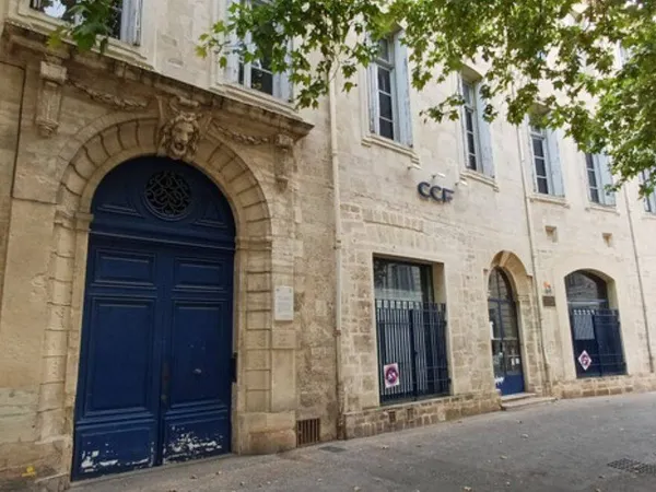 Bureaux 698 m²