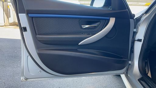 BMW Serie 3 330e 252 Plug in Hybrid BVA8 - M Sport – 2016 – 77189 km – Hybride rechargeable – Boîte Automatique — photo 31