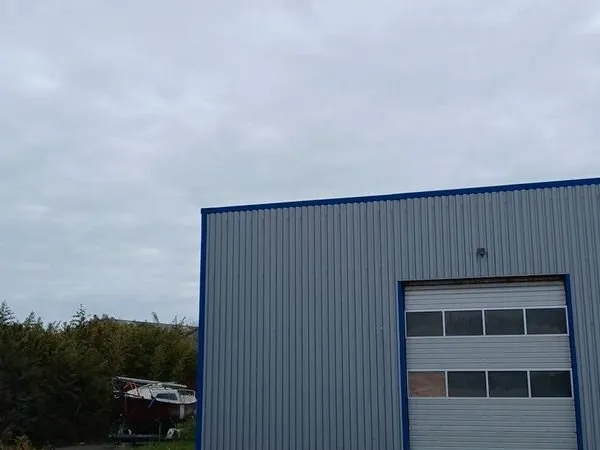Local 230 m² AURAY