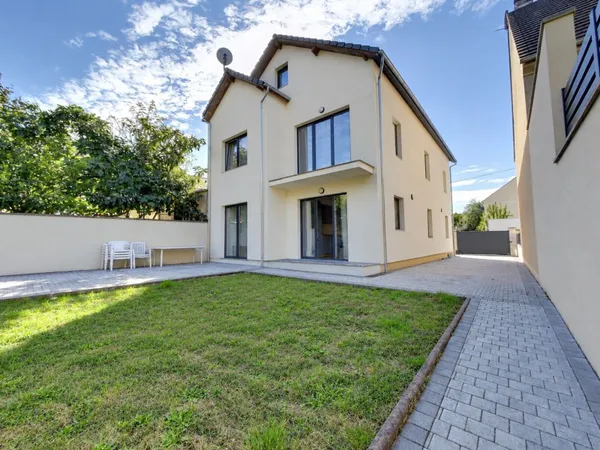 Maison 6 pièces 189 m²