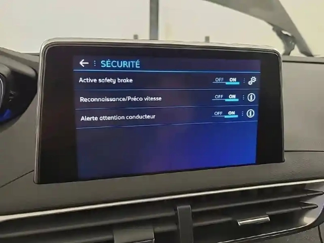 Peugeot 3008 bluehdi 130ch s&amp;s bvm6 — photo 20