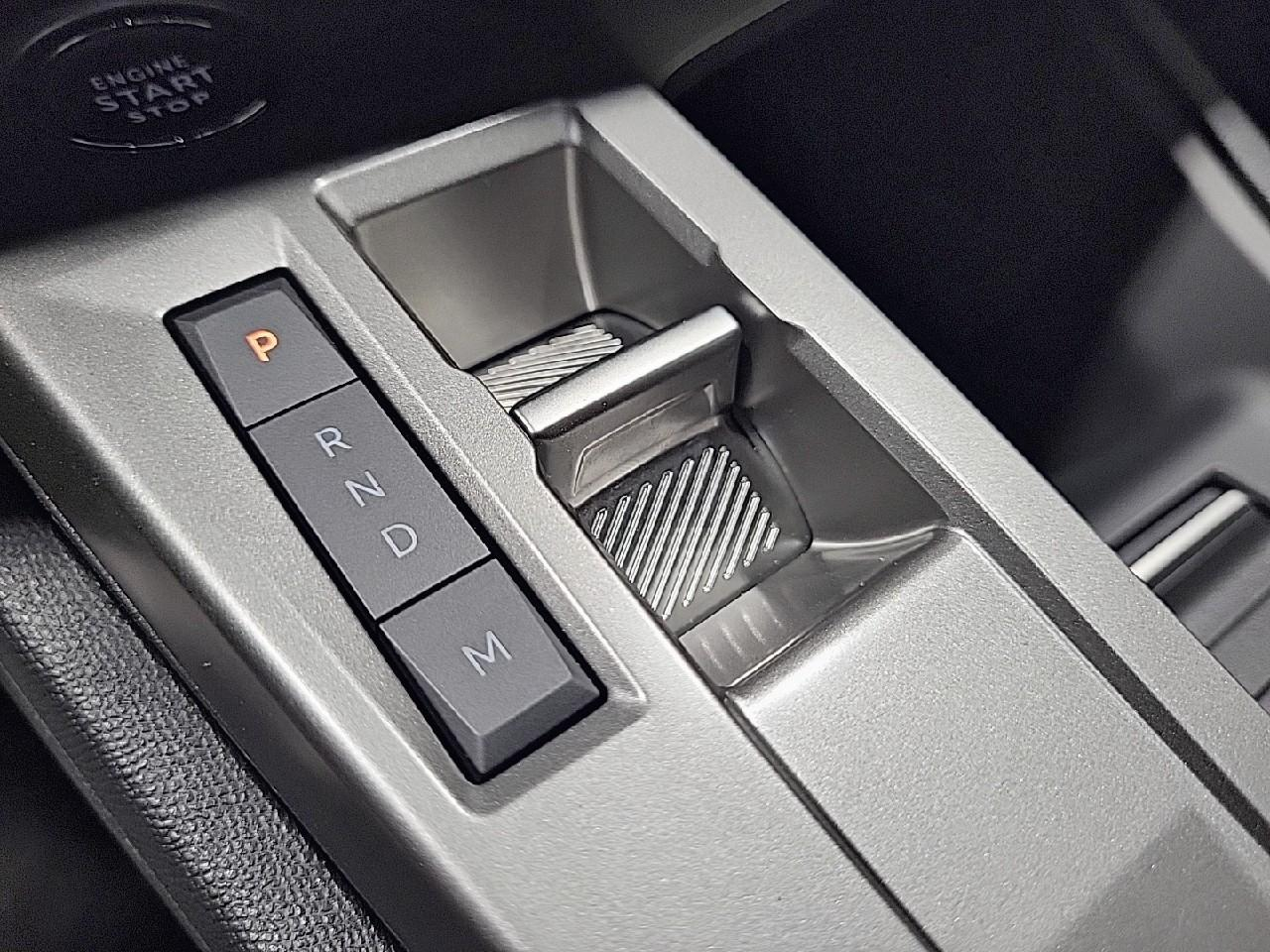 Peugeot 308 hybrid 136 e-dcs6 active pack — photo 17
