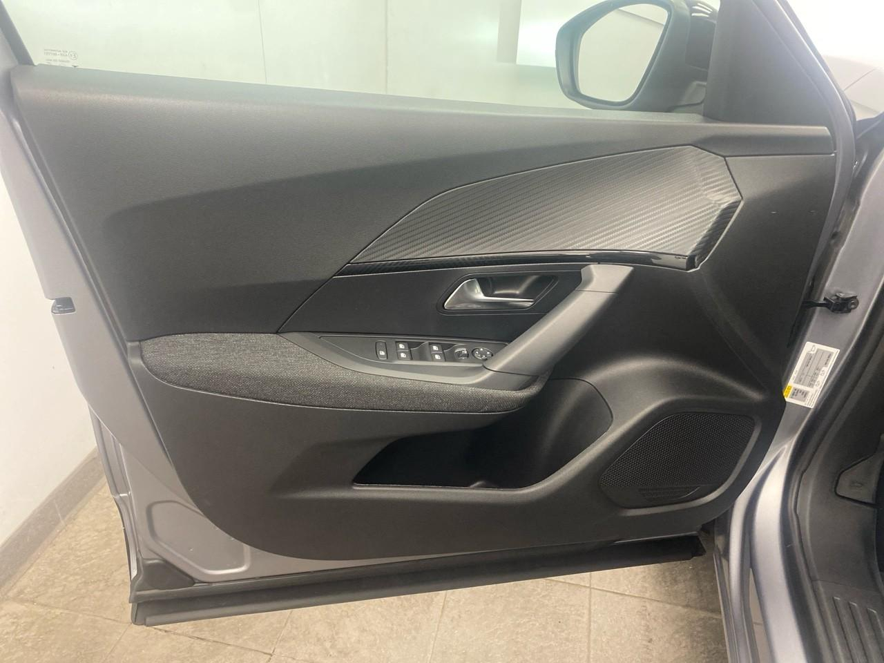 Peugeot 2008 100 s&s bvm6 style — photo 19