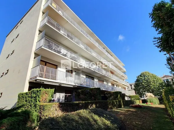 Appartement Rueil Malmaison 1 pièce(s) 27.35 m2