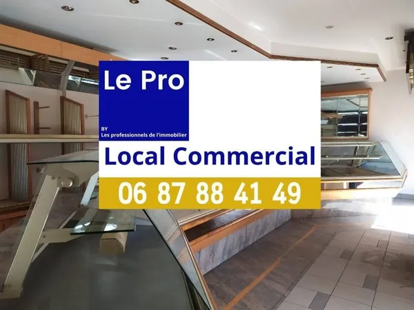 Local commercial 157 m²