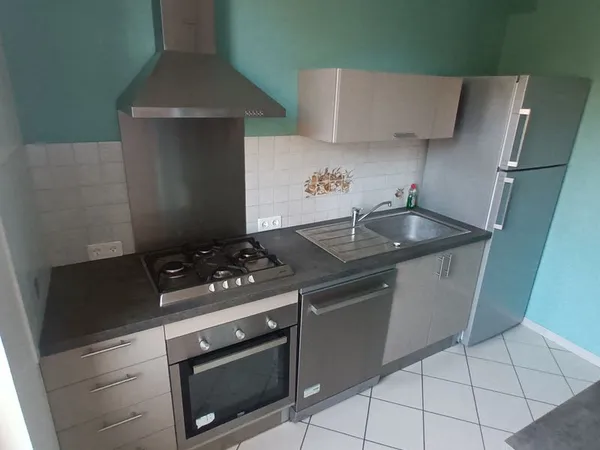 Appartement 2 chambres avec parking et climatisation