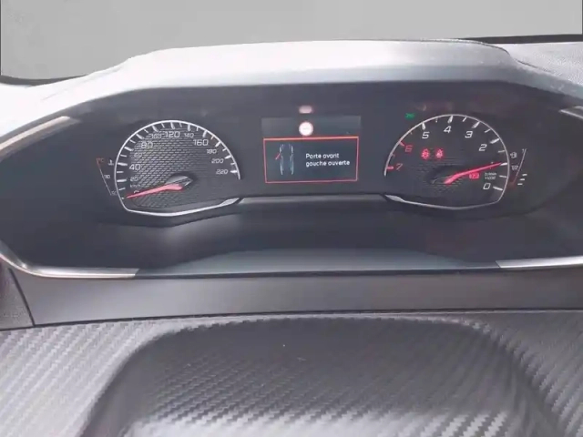 Peugeot 208 puretech 75 s&amp;s bvm5 — photo 8